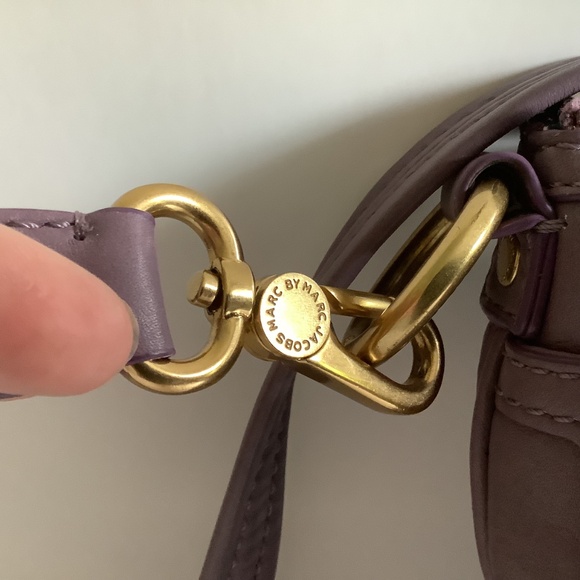 Marc By Marc Jacobs Purple Mauve Leather Totally Turnlock. Crossbody Bag - Picture 4 of 11